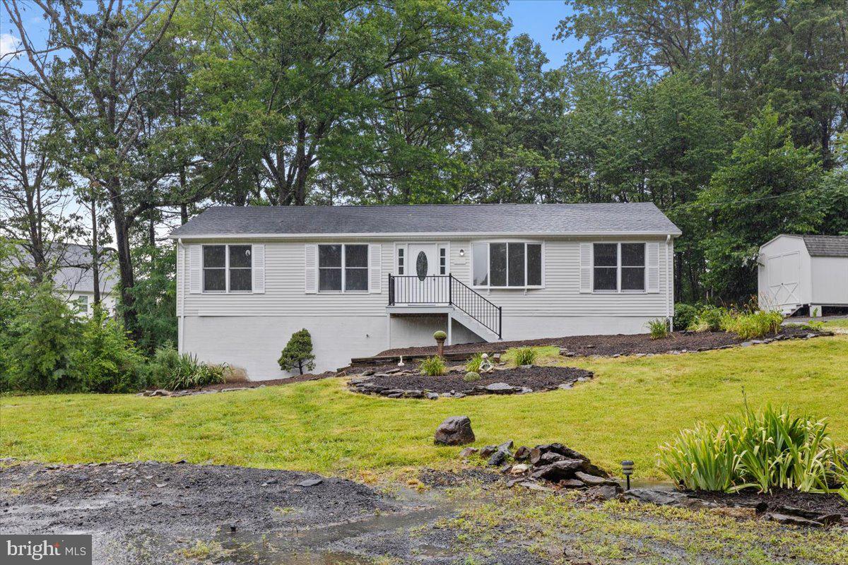 15466 THOROUGHFARE RD, GAINESVILLE, Virginia 20155, 4 Bedrooms Bedrooms, ,2 BathroomsBathrooms,Residential,For sale,15466 THOROUGHFARE RD,VAPW2098194 MLS # VAPW2098194