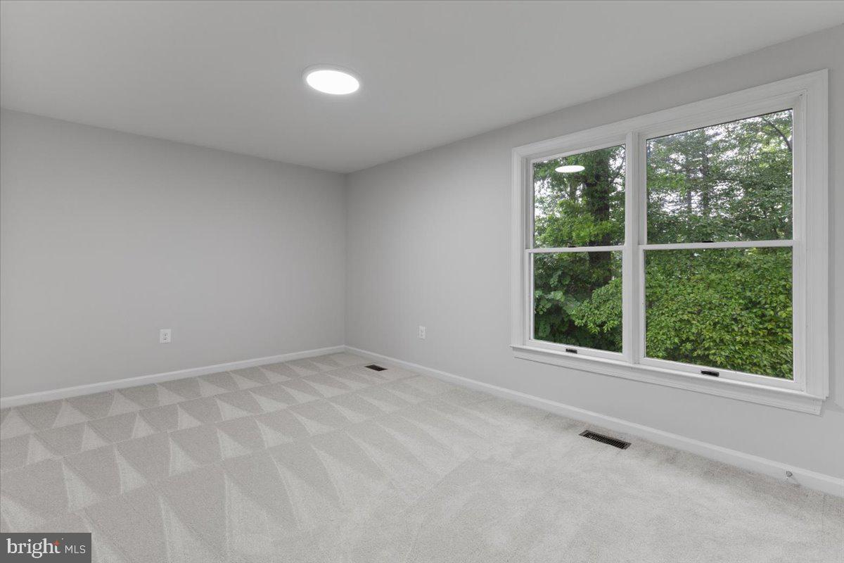 15466 THOROUGHFARE RD, GAINESVILLE, Virginia 20155, 4 Bedrooms Bedrooms, ,2 BathroomsBathrooms,Residential,For sale,15466 THOROUGHFARE RD,VAPW2098194 MLS # VAPW2098194