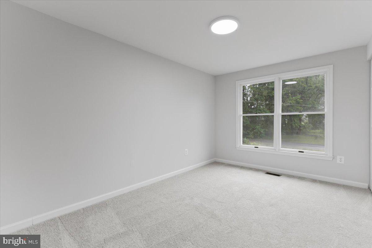 15466 THOROUGHFARE RD, GAINESVILLE, Virginia 20155, 4 Bedrooms Bedrooms, ,2 BathroomsBathrooms,Residential,For sale,15466 THOROUGHFARE RD,VAPW2098194 MLS # VAPW2098194