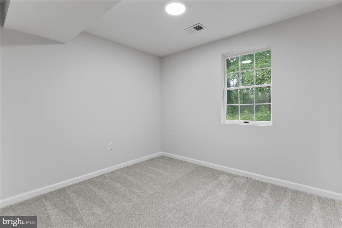 15466 THOROUGHFARE RD, GAINESVILLE, Virginia 20155, 4 Bedrooms Bedrooms, ,2 BathroomsBathrooms,Residential,For sale,15466 THOROUGHFARE RD,VAPW2098194 MLS # VAPW2098194