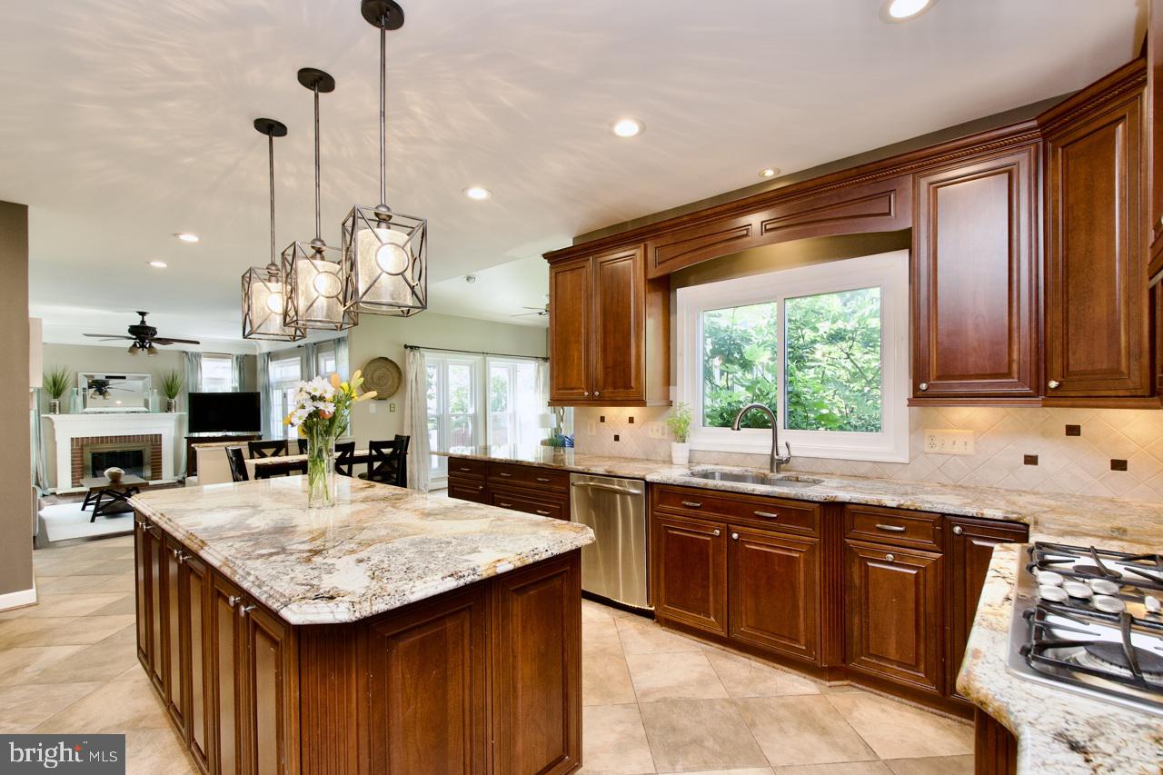 5495 ASHLEIGH RD, FAIRFAX, Virginia 22030, 4 Bedrooms Bedrooms, ,4 BathroomsBathrooms,Residential,For sale,5495 ASHLEIGH RD,VAFX2252598 MLS # VAFX2252598