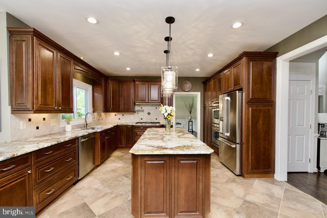5495 ASHLEIGH RD, FAIRFAX, Virginia 22030, 4 Bedrooms Bedrooms, ,4 BathroomsBathrooms,Residential,For sale,5495 ASHLEIGH RD,VAFX2252598 MLS # VAFX2252598