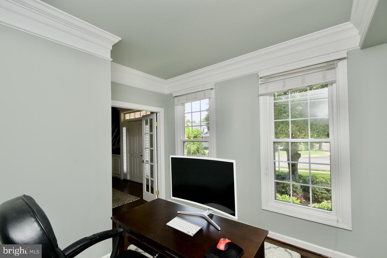 5495 ASHLEIGH RD, FAIRFAX, Virginia 22030, 4 Bedrooms Bedrooms, ,4 BathroomsBathrooms,Residential,For sale,5495 ASHLEIGH RD,VAFX2252598 MLS # VAFX2252598