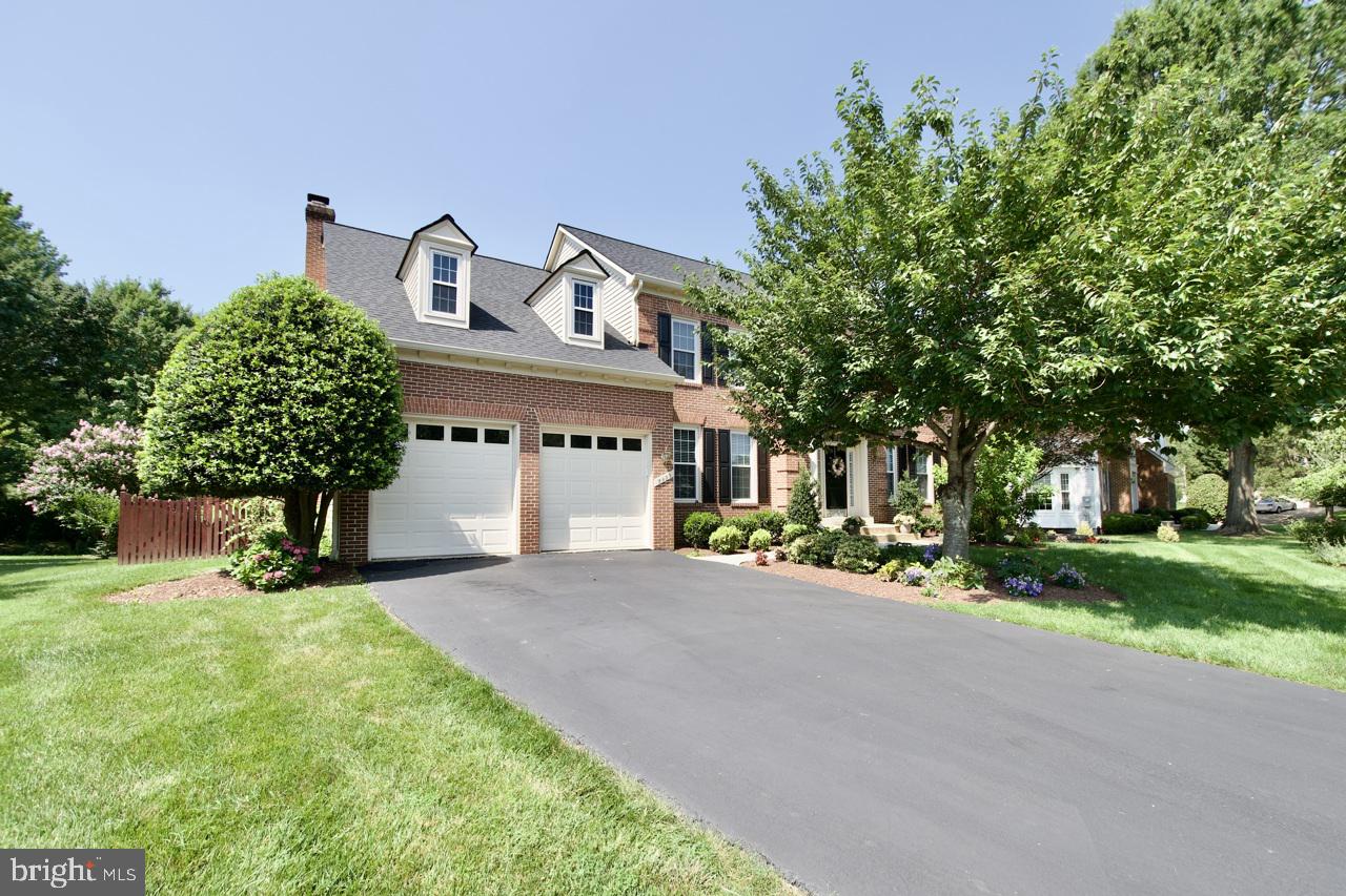 5495 ASHLEIGH RD, FAIRFAX, Virginia 22030, 4 Bedrooms Bedrooms, ,4 BathroomsBathrooms,Residential,For sale,5495 ASHLEIGH RD,VAFX2252598 MLS # VAFX2252598