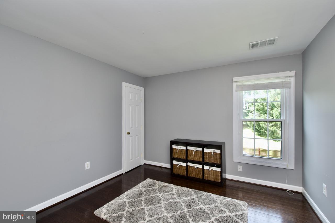 5495 ASHLEIGH RD, FAIRFAX, Virginia 22030, 4 Bedrooms Bedrooms, ,4 BathroomsBathrooms,Residential,For sale,5495 ASHLEIGH RD,VAFX2252598 MLS # VAFX2252598