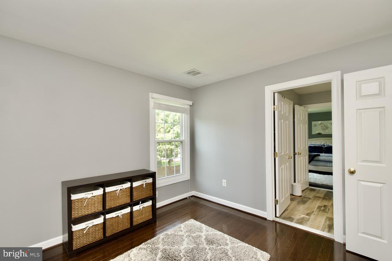 5495 ASHLEIGH RD, FAIRFAX, Virginia 22030, 4 Bedrooms Bedrooms, ,4 BathroomsBathrooms,Residential,For sale,5495 ASHLEIGH RD,VAFX2252598 MLS # VAFX2252598