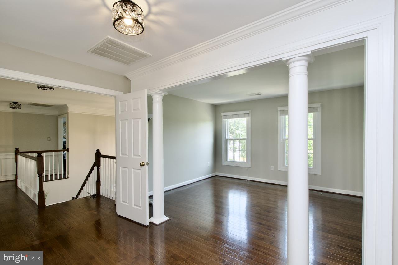 5495 ASHLEIGH RD, FAIRFAX, Virginia 22030, 4 Bedrooms Bedrooms, ,4 BathroomsBathrooms,Residential,For sale,5495 ASHLEIGH RD,VAFX2252598 MLS # VAFX2252598