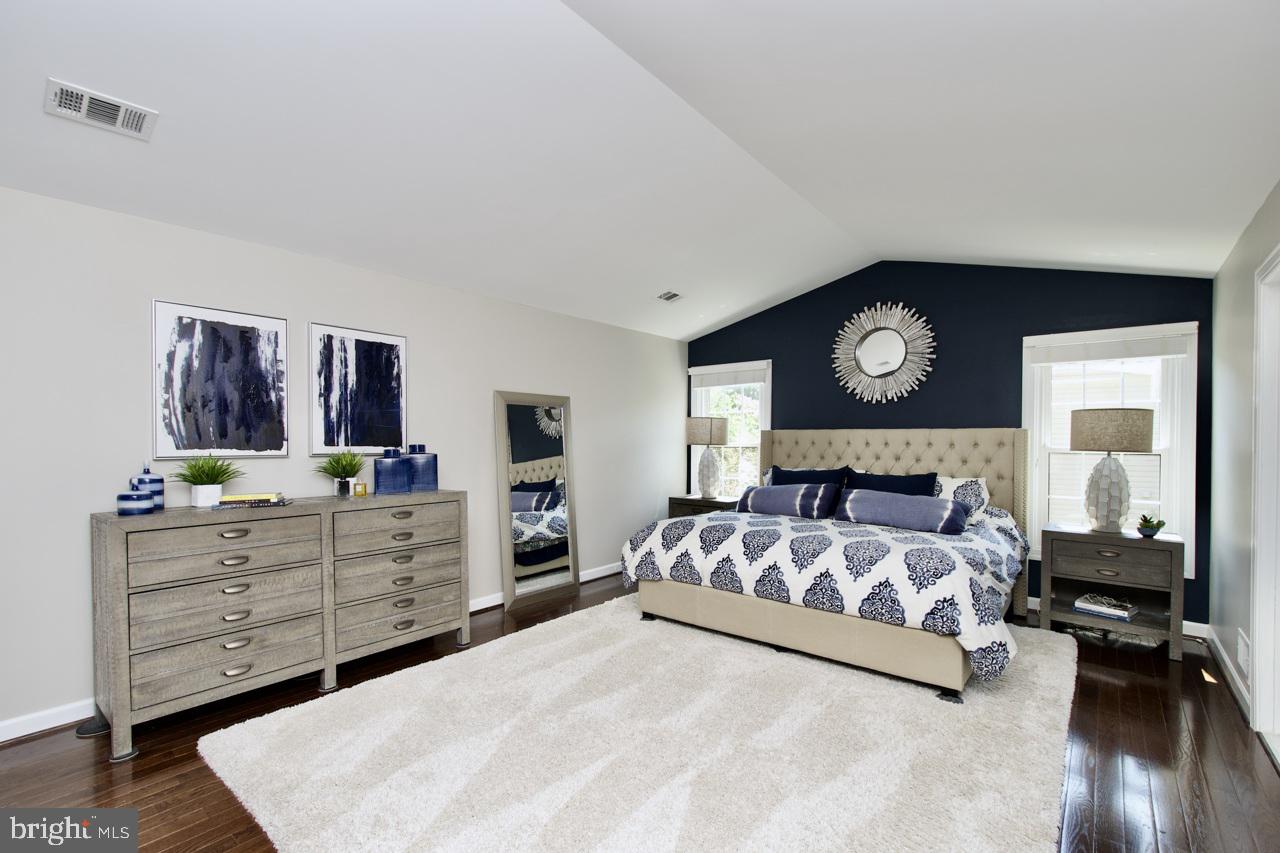 5495 ASHLEIGH RD, FAIRFAX, Virginia 22030, 4 Bedrooms Bedrooms, ,4 BathroomsBathrooms,Residential,For sale,5495 ASHLEIGH RD,VAFX2252598 MLS # VAFX2252598
