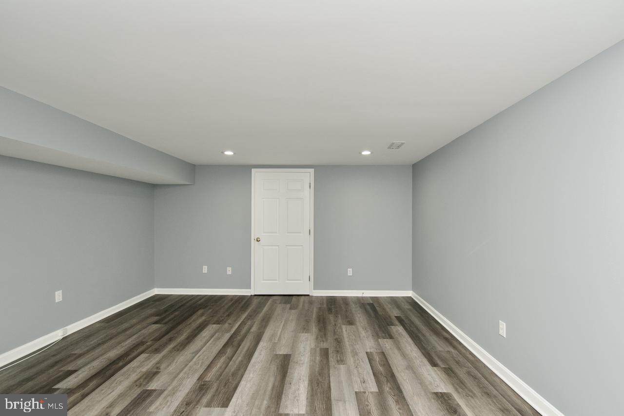 5495 ASHLEIGH RD, FAIRFAX, Virginia 22030, 4 Bedrooms Bedrooms, ,4 BathroomsBathrooms,Residential,For sale,5495 ASHLEIGH RD,VAFX2252598 MLS # VAFX2252598