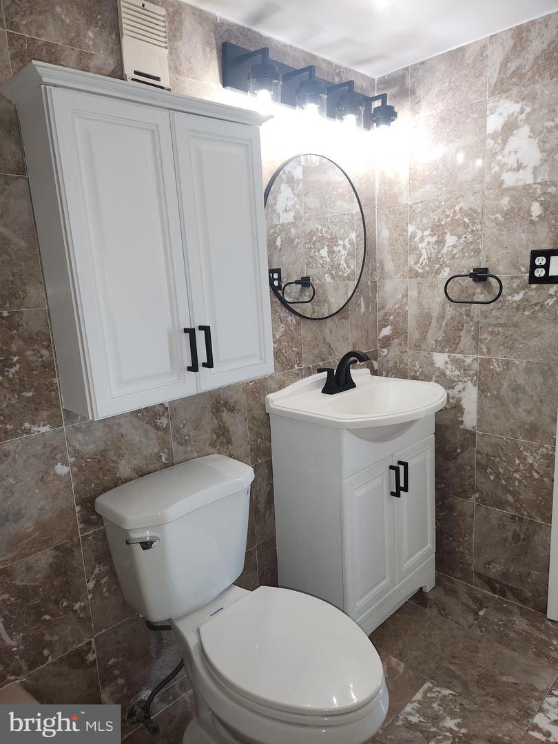 16 S VAN DORN ST #503, ALEXANDRIA, Virginia 22304, 2 Bedrooms Bedrooms, 4 Rooms Rooms,1 BathroomBathrooms,Residential,For sale,16 S VAN DORN ST #503,VAAX2047070 MLS # VAAX2047070