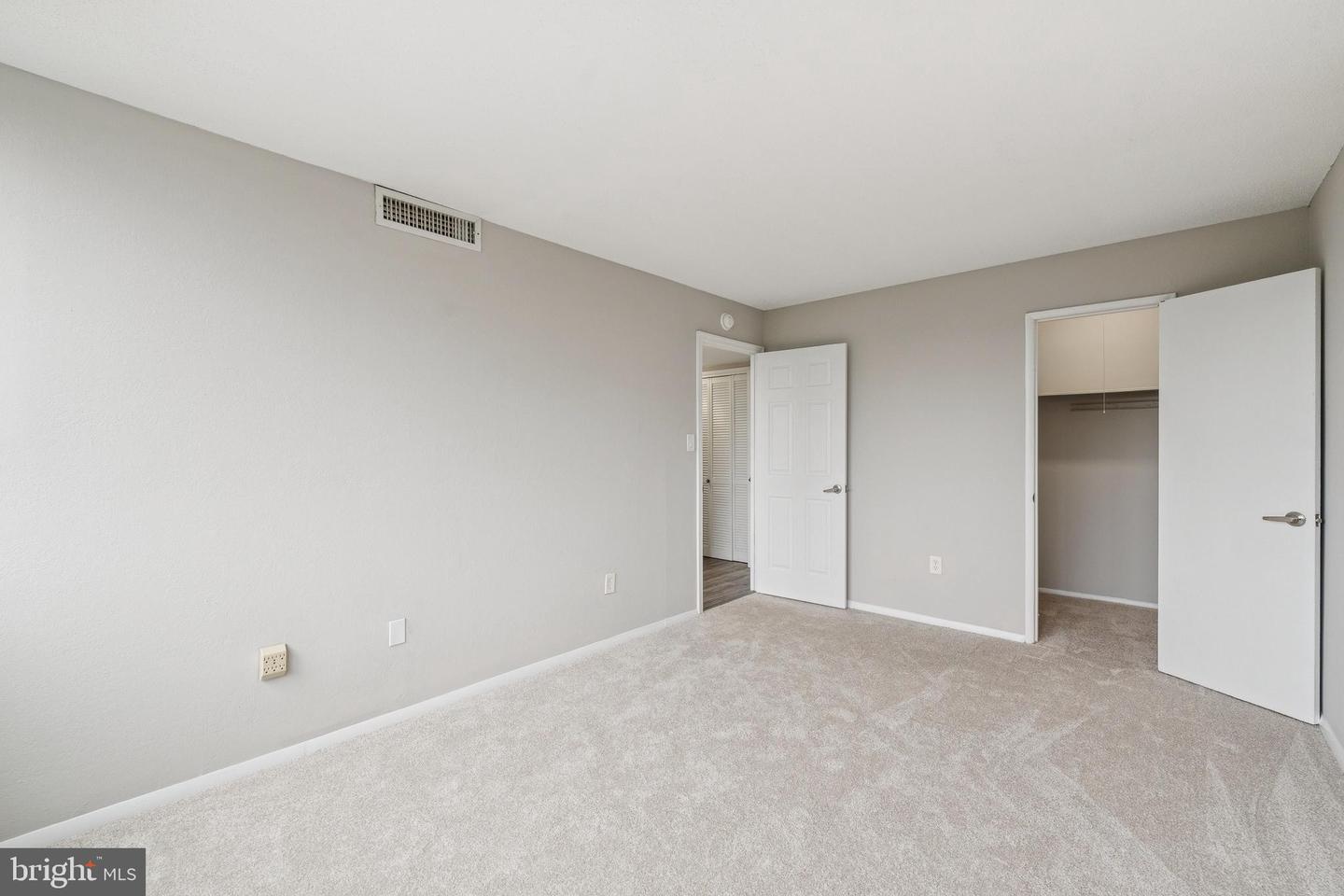16 S VAN DORN ST #503, ALEXANDRIA, Virginia 22304, 2 Bedrooms Bedrooms, 4 Rooms Rooms,1 BathroomBathrooms,Residential,For sale,16 S VAN DORN ST #503,VAAX2047070 MLS # VAAX2047070