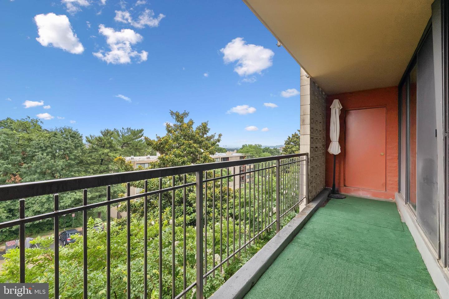 16 S VAN DORN ST #503, ALEXANDRIA, Virginia 22304, 2 Bedrooms Bedrooms, 4 Rooms Rooms,1 BathroomBathrooms,Residential,For sale,16 S VAN DORN ST #503,VAAX2047070 MLS # VAAX2047070