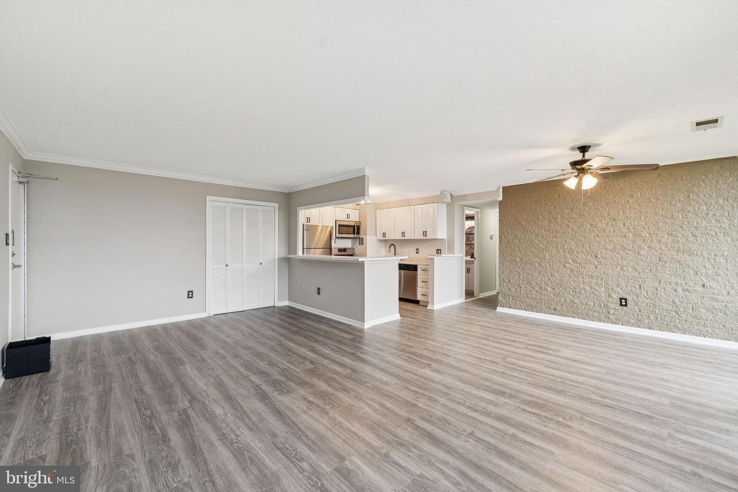 16 S VAN DORN ST #503, ALEXANDRIA, Virginia 22304, 2 Bedrooms Bedrooms, 4 Rooms Rooms,1 BathroomBathrooms,Residential,For sale,16 S VAN DORN ST #503,VAAX2047070 MLS # VAAX2047070