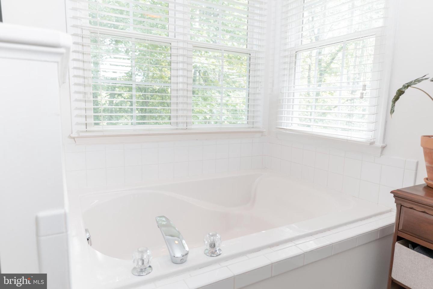 73 VILLAGE GROVE RD, FREDERICKSBURG, Virginia 22406, 6 Bedrooms Bedrooms, ,3 BathroomsBathrooms,Residential,For sale,73 VILLAGE GROVE RD,VAST2040270 MLS # VAST2040270
