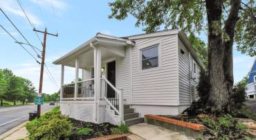 3315 KING ST, ALEXANDRIA, Virginia 22302, 1 Bedroom Bedrooms, 4 Rooms Rooms,1 BathroomBathrooms,Residential,For sale,3315 KING ST,VAAX2046946 MLS # VAAX2046946