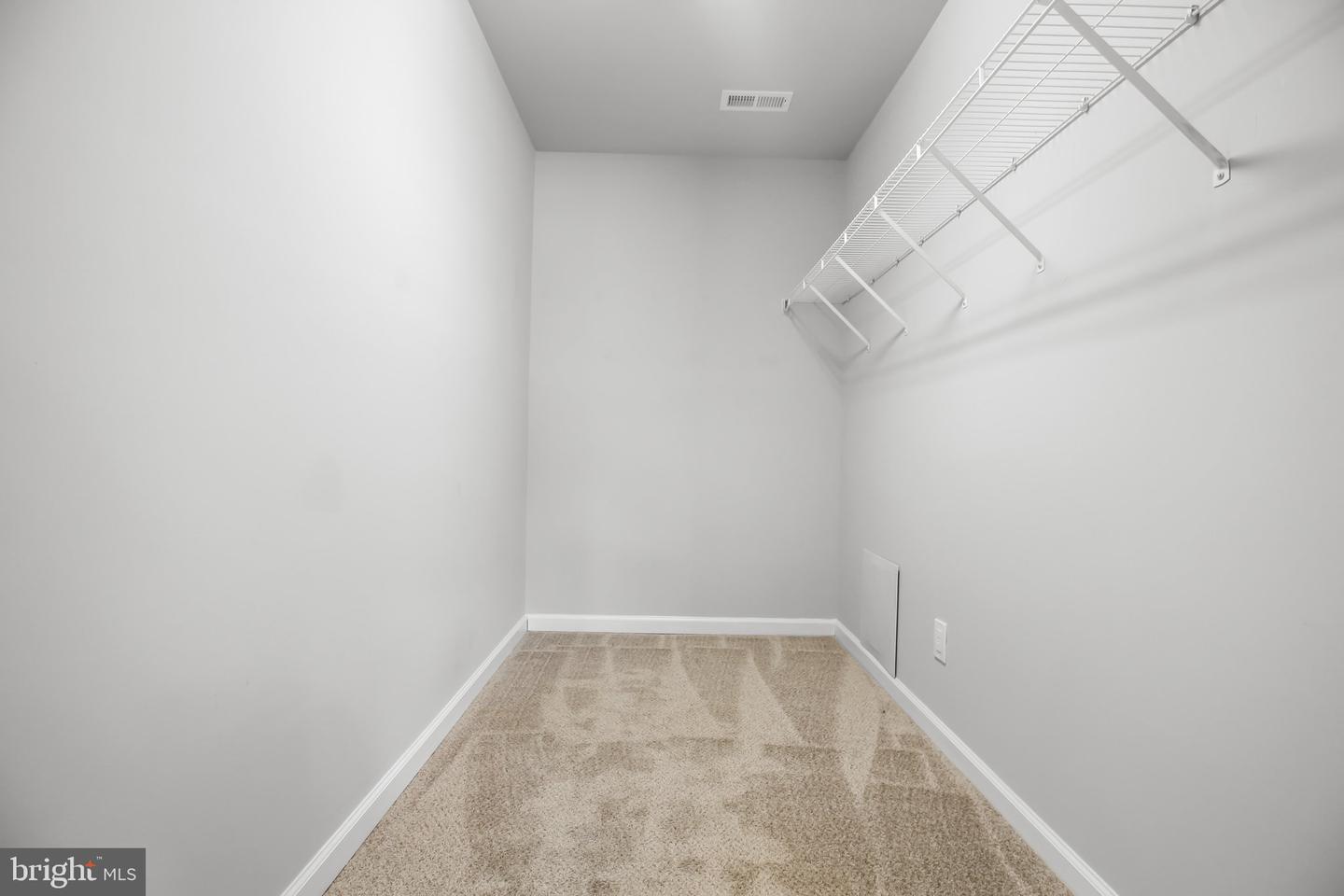 125 DORSEY LN, BOWLING GREEN, Virginia 22427, 3 Bedrooms Bedrooms, 7 Rooms Rooms,2 BathroomsBathrooms,Residential,For sale,125 DORSEY LN,VACV2008392 MLS # VACV2008392