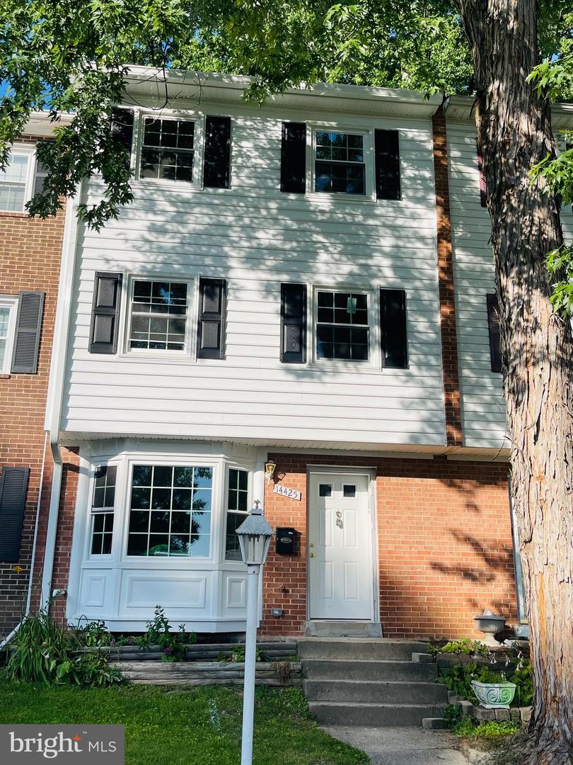 14425 BRANDON CT, WOODBRIDGE, Virginia 22193, 3 Bedrooms Bedrooms, ,2 BathroomsBathrooms,Residential,For sale,14425 BRANDON CT,VAPW2098060 MLS # VAPW2098060