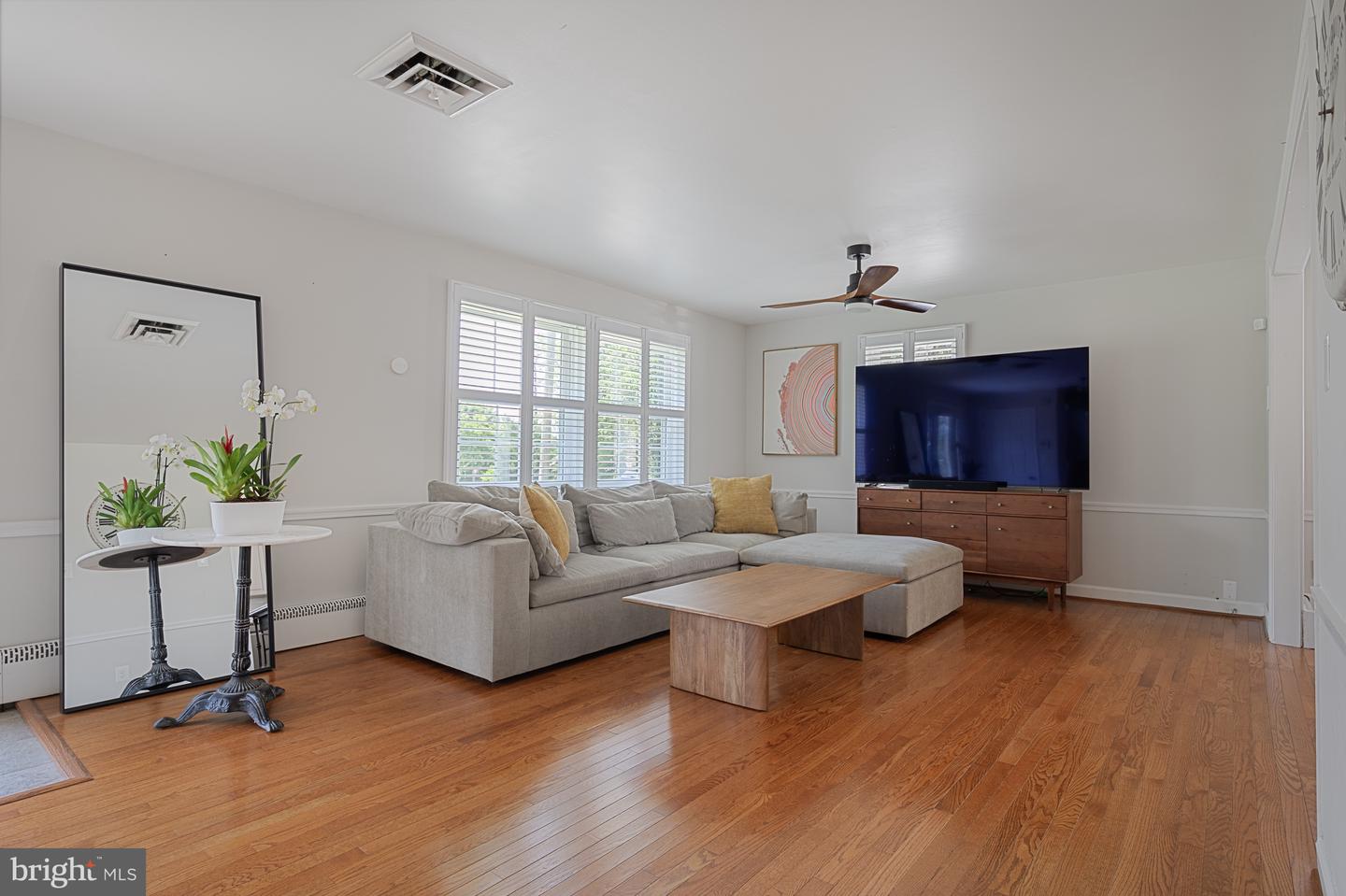 8509 MOUNT VERNON HWY, ALEXANDRIA, Virginia 22309, 4 Bedrooms Bedrooms, ,2 BathroomsBathrooms,Residential,For sale,8509 MOUNT VERNON HWY,VAFX2251604 MLS # VAFX2251604