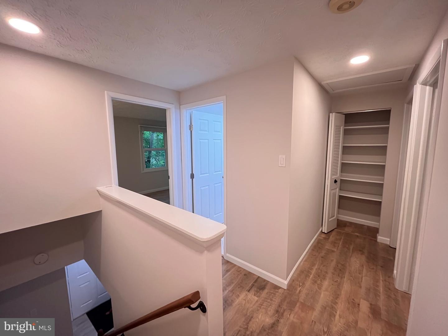 1567 BENNINGTON WOODS CT, RESTON, Virginia 20194, 3 Bedrooms Bedrooms, ,1 BathroomBathrooms,Residential,For sale,1567 BENNINGTON WOODS CT,VAFX2251886 MLS # VAFX2251886