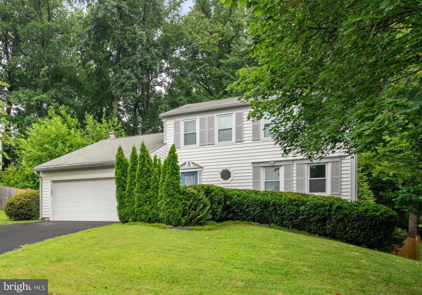 12704 FANTASIA DR, HERNDON, Virginia 20170, 4 Bedrooms Bedrooms, ,2 BathroomsBathrooms,Residential,For sale,12704 FANTASIA DR,VAFX2252094 MLS # VAFX2252094