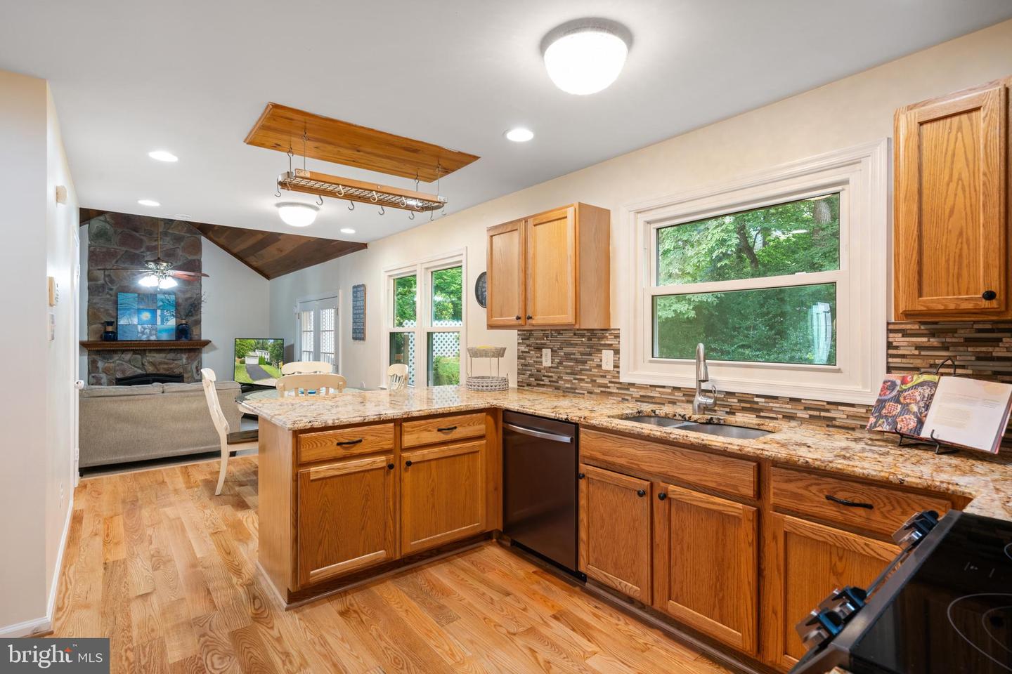 12704 FANTASIA DR, HERNDON, Virginia 20170, 4 Bedrooms Bedrooms, ,2 BathroomsBathrooms,Residential,For sale,12704 FANTASIA DR,VAFX2252094 MLS # VAFX2252094