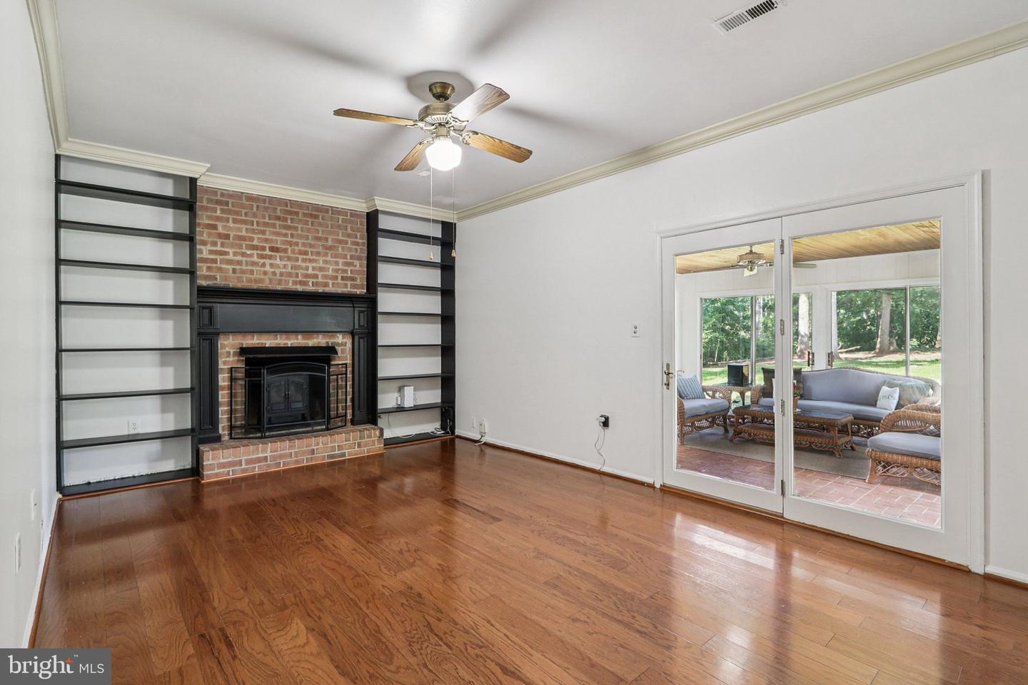 8933 ROLLING RD, MANASSAS, Virginia 20110, 3 Bedrooms Bedrooms, ,2 BathroomsBathrooms,Residential,For sale,8933 ROLLING RD,VAMN2008594 MLS # VAMN2008594
