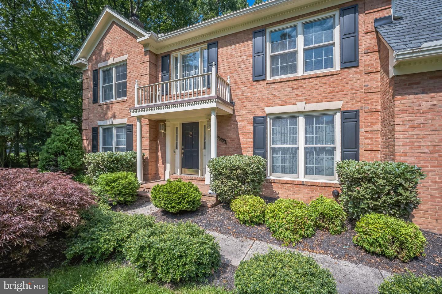 6293 HOMAR POND CT, FAIRFAX STATION, Virginia 22039, 4 Bedrooms Bedrooms, ,4 BathroomsBathrooms,Residential,For sale,6293 HOMAR POND CT,VAFX2252320 MLS # VAFX2252320
