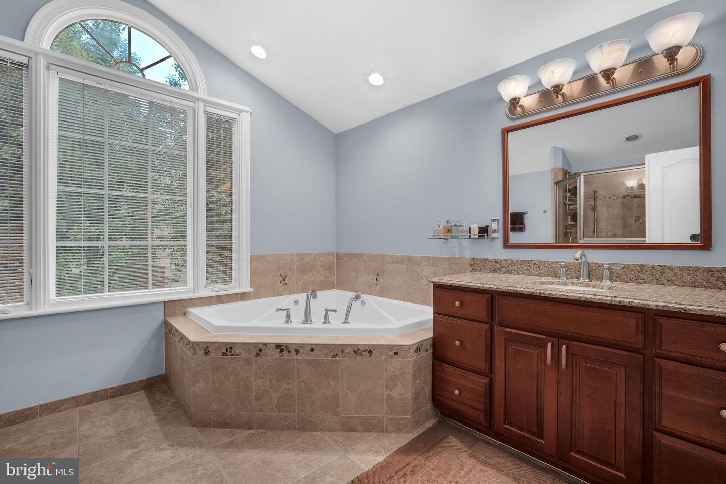 6293 HOMAR POND CT, FAIRFAX STATION, Virginia 22039, 4 Bedrooms Bedrooms, ,4 BathroomsBathrooms,Residential,For sale,6293 HOMAR POND CT,VAFX2252320 MLS # VAFX2252320