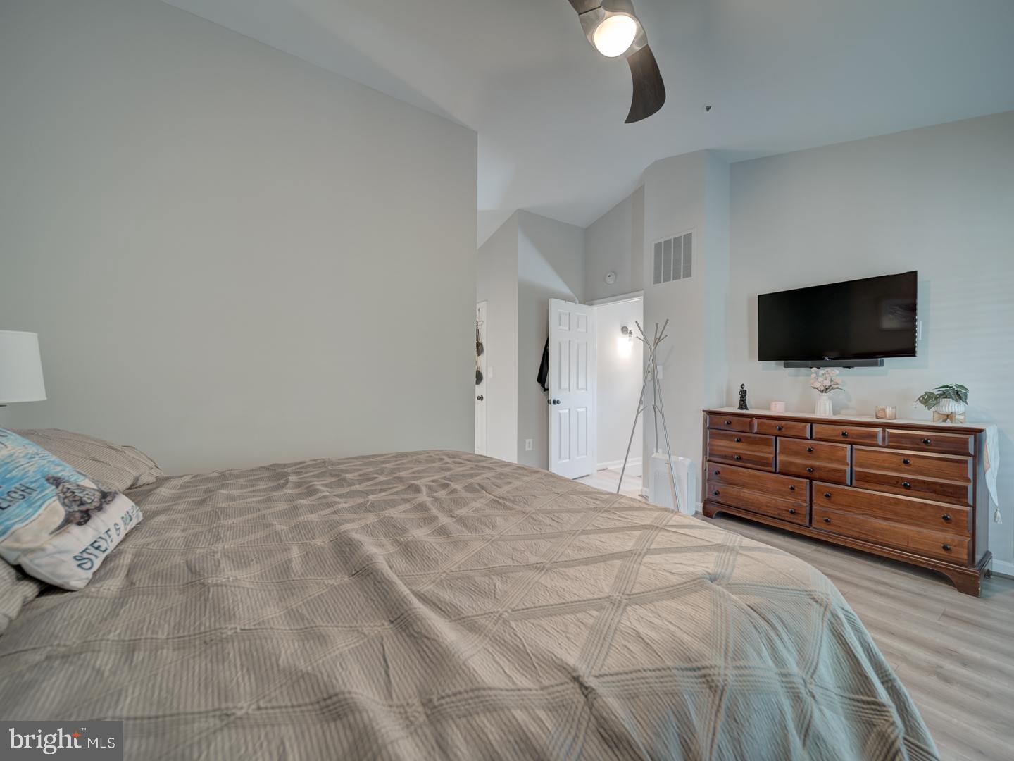 600-A N TAZEWELL ST, ARLINGTON, Virginia 22203, 3 Bedrooms Bedrooms, ,2 BathroomsBathrooms,Residential,For sale,600-A N TAZEWELL ST,VAAR2059944 MLS # VAAR2059944