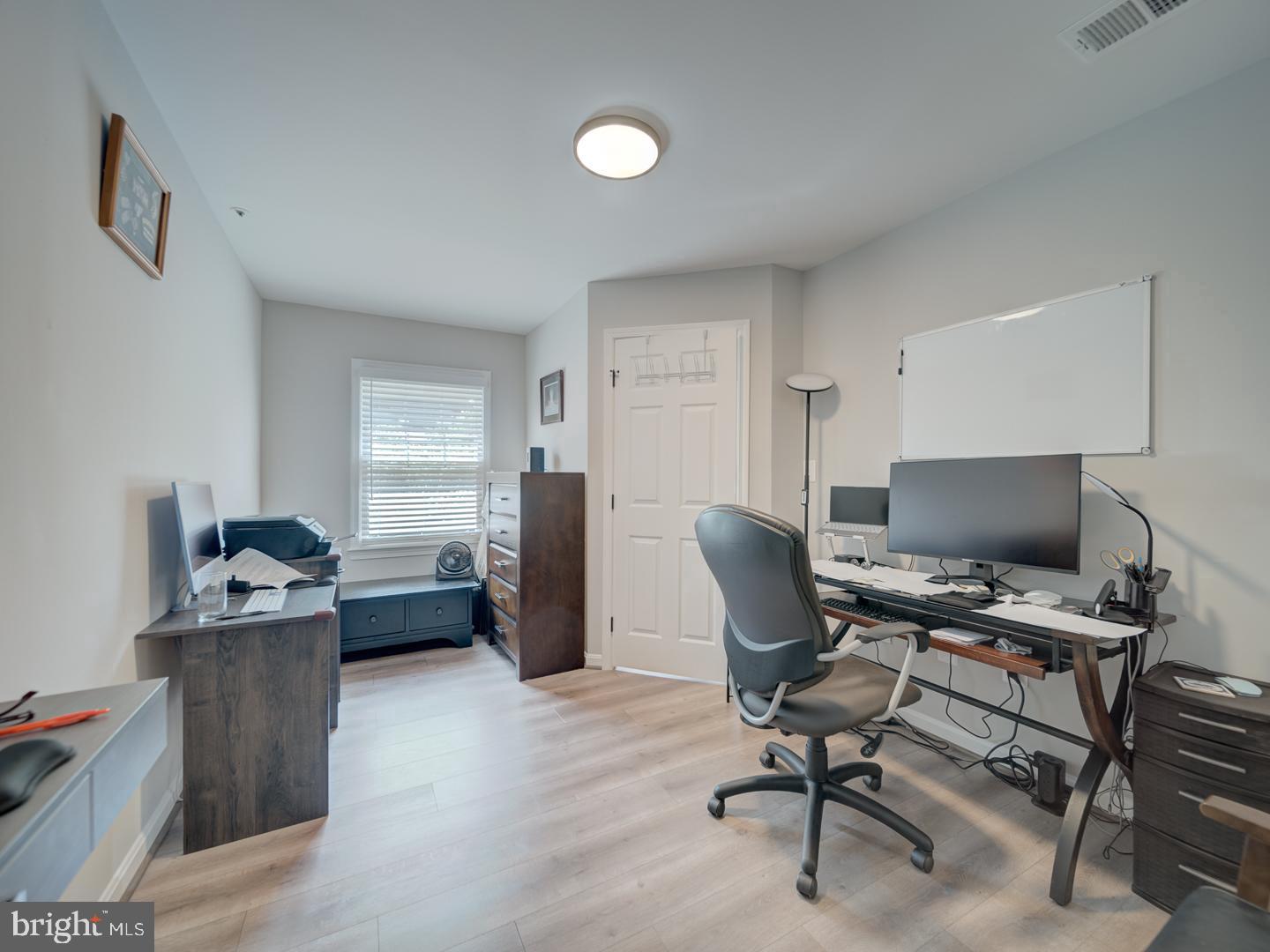600-A N TAZEWELL ST, ARLINGTON, Virginia 22203, 3 Bedrooms Bedrooms, ,2 BathroomsBathrooms,Residential,For sale,600-A N TAZEWELL ST,VAAR2059944 MLS # VAAR2059944