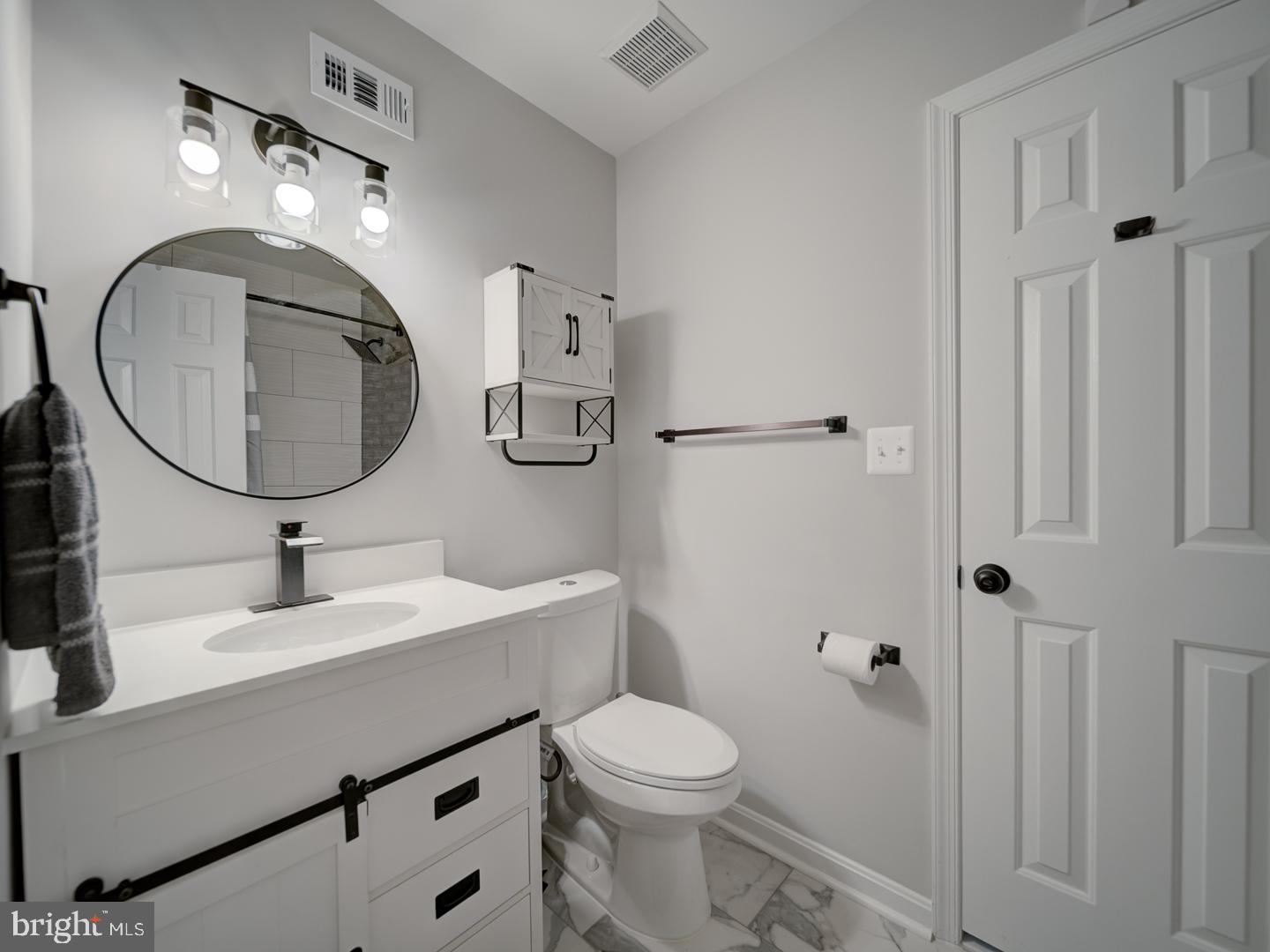 600-A N TAZEWELL ST, ARLINGTON, Virginia 22203, 3 Bedrooms Bedrooms, ,2 BathroomsBathrooms,Residential,For sale,600-A N TAZEWELL ST,VAAR2059944 MLS # VAAR2059944