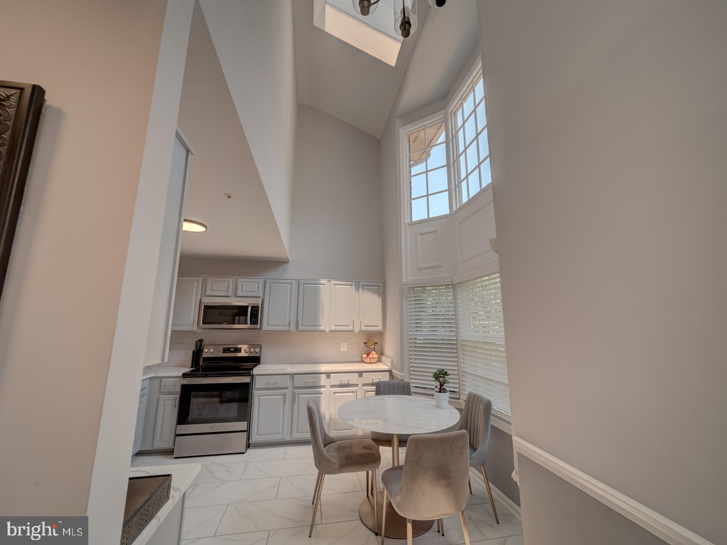 600-A N TAZEWELL ST, ARLINGTON, Virginia 22203, 3 Bedrooms Bedrooms, ,2 BathroomsBathrooms,Residential,For sale,600-A N TAZEWELL ST,VAAR2059944 MLS # VAAR2059944
