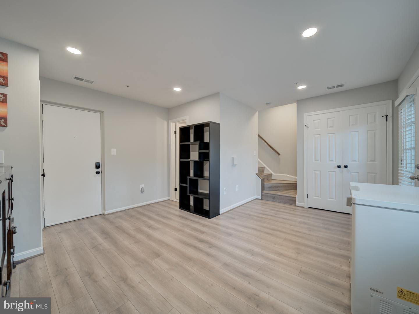 600-A N TAZEWELL ST, ARLINGTON, Virginia 22203, 3 Bedrooms Bedrooms, ,2 BathroomsBathrooms,Residential,For sale,600-A N TAZEWELL ST,VAAR2059944 MLS # VAAR2059944