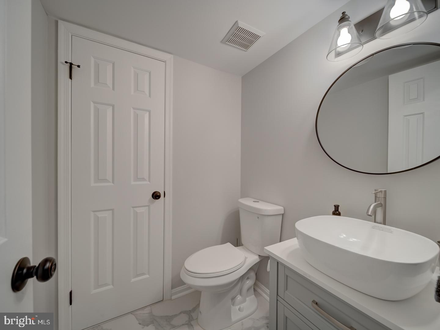 600-A N TAZEWELL ST, ARLINGTON, Virginia 22203, 3 Bedrooms Bedrooms, ,2 BathroomsBathrooms,Residential,For sale,600-A N TAZEWELL ST,VAAR2059944 MLS # VAAR2059944