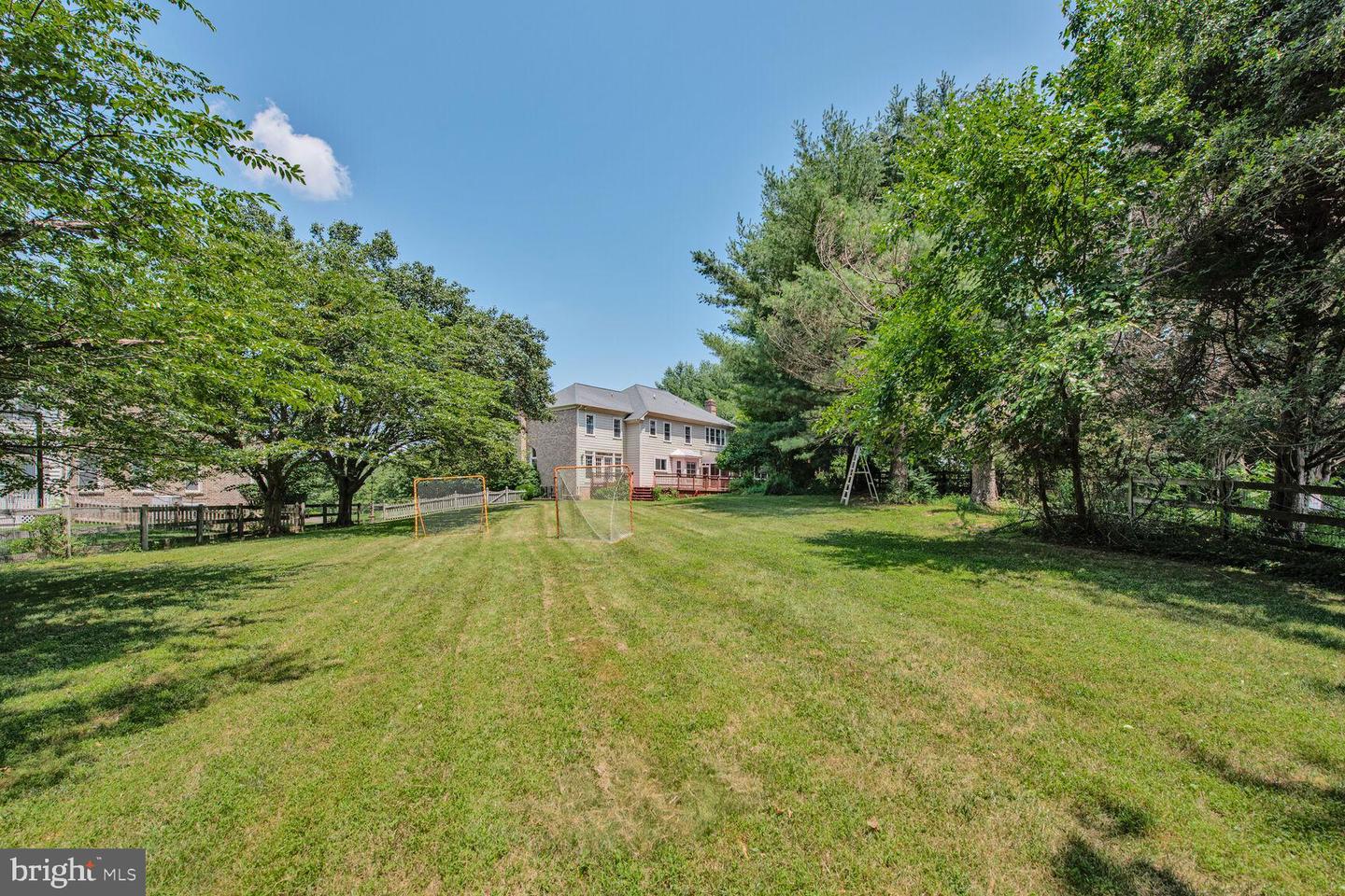 10009 THOMPSON RIDGE CT, GREAT FALLS, Virginia 22066, 5 Bedrooms Bedrooms, ,5 BathroomsBathrooms,Residential,For sale,10009 THOMPSON RIDGE CT,VAFX2252424 MLS # VAFX2252424