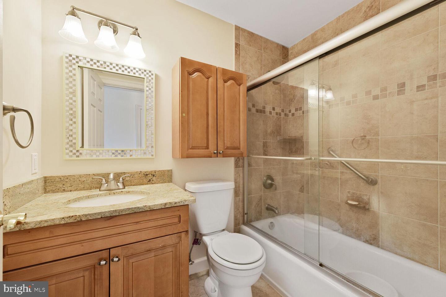 10009 THOMPSON RIDGE CT, GREAT FALLS, Virginia 22066, 5 Bedrooms Bedrooms, ,5 BathroomsBathrooms,Residential,For sale,10009 THOMPSON RIDGE CT,VAFX2252424 MLS # VAFX2252424