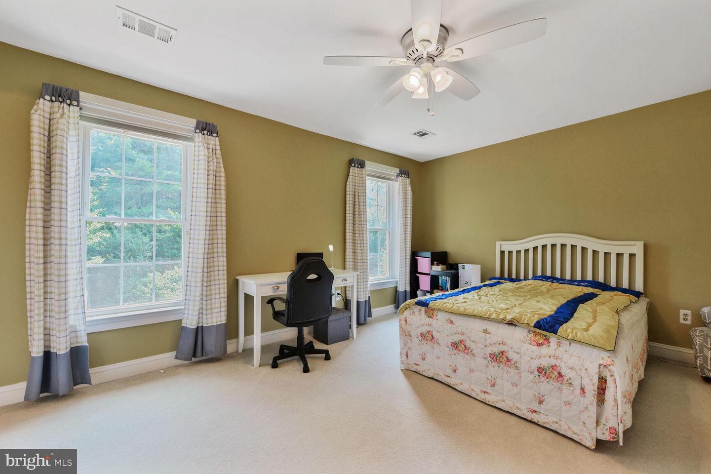 10009 THOMPSON RIDGE CT, GREAT FALLS, Virginia 22066, 5 Bedrooms Bedrooms, ,5 BathroomsBathrooms,Residential,For sale,10009 THOMPSON RIDGE CT,VAFX2252424 MLS # VAFX2252424