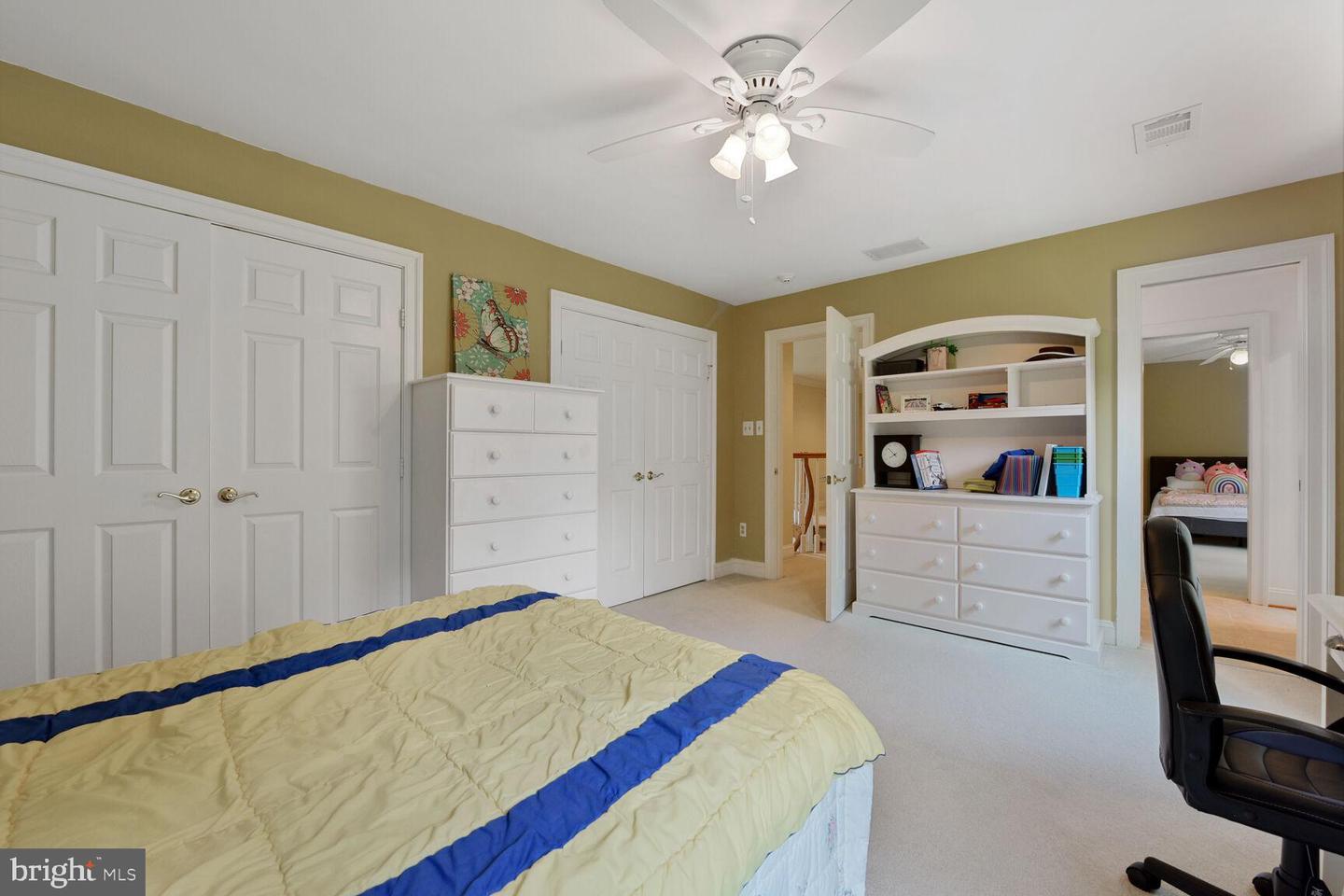 10009 THOMPSON RIDGE CT, GREAT FALLS, Virginia 22066, 5 Bedrooms Bedrooms, ,5 BathroomsBathrooms,Residential,For sale,10009 THOMPSON RIDGE CT,VAFX2252424 MLS # VAFX2252424