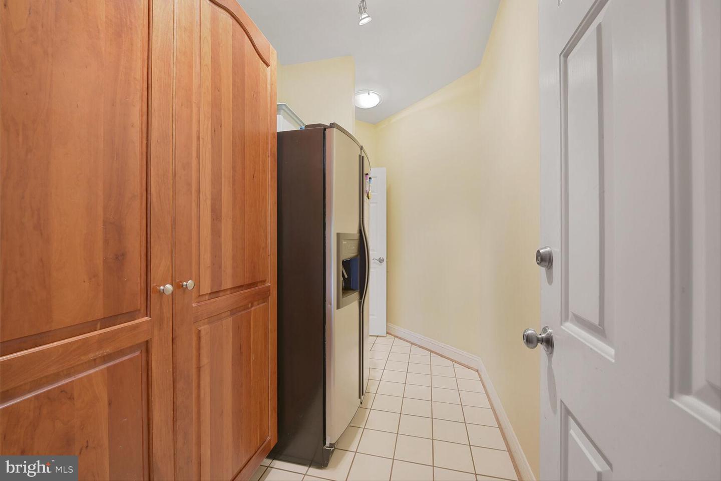 10009 THOMPSON RIDGE CT, GREAT FALLS, Virginia 22066, 5 Bedrooms Bedrooms, ,5 BathroomsBathrooms,Residential,For sale,10009 THOMPSON RIDGE CT,VAFX2252424 MLS # VAFX2252424