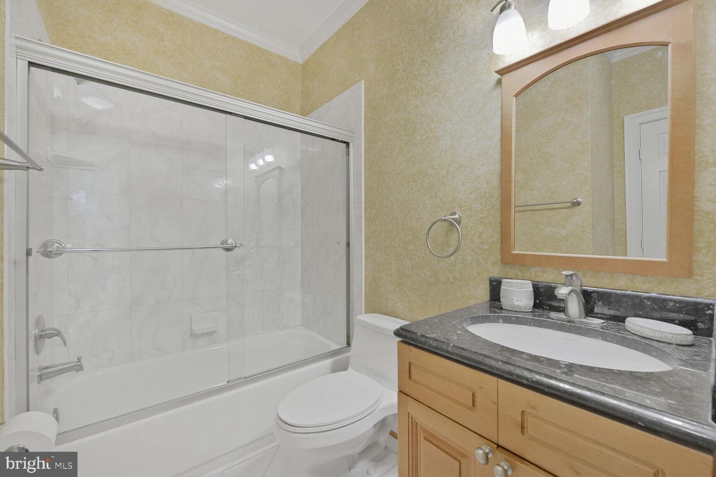 10009 THOMPSON RIDGE CT, GREAT FALLS, Virginia 22066, 5 Bedrooms Bedrooms, ,5 BathroomsBathrooms,Residential,For sale,10009 THOMPSON RIDGE CT,VAFX2252424 MLS # VAFX2252424