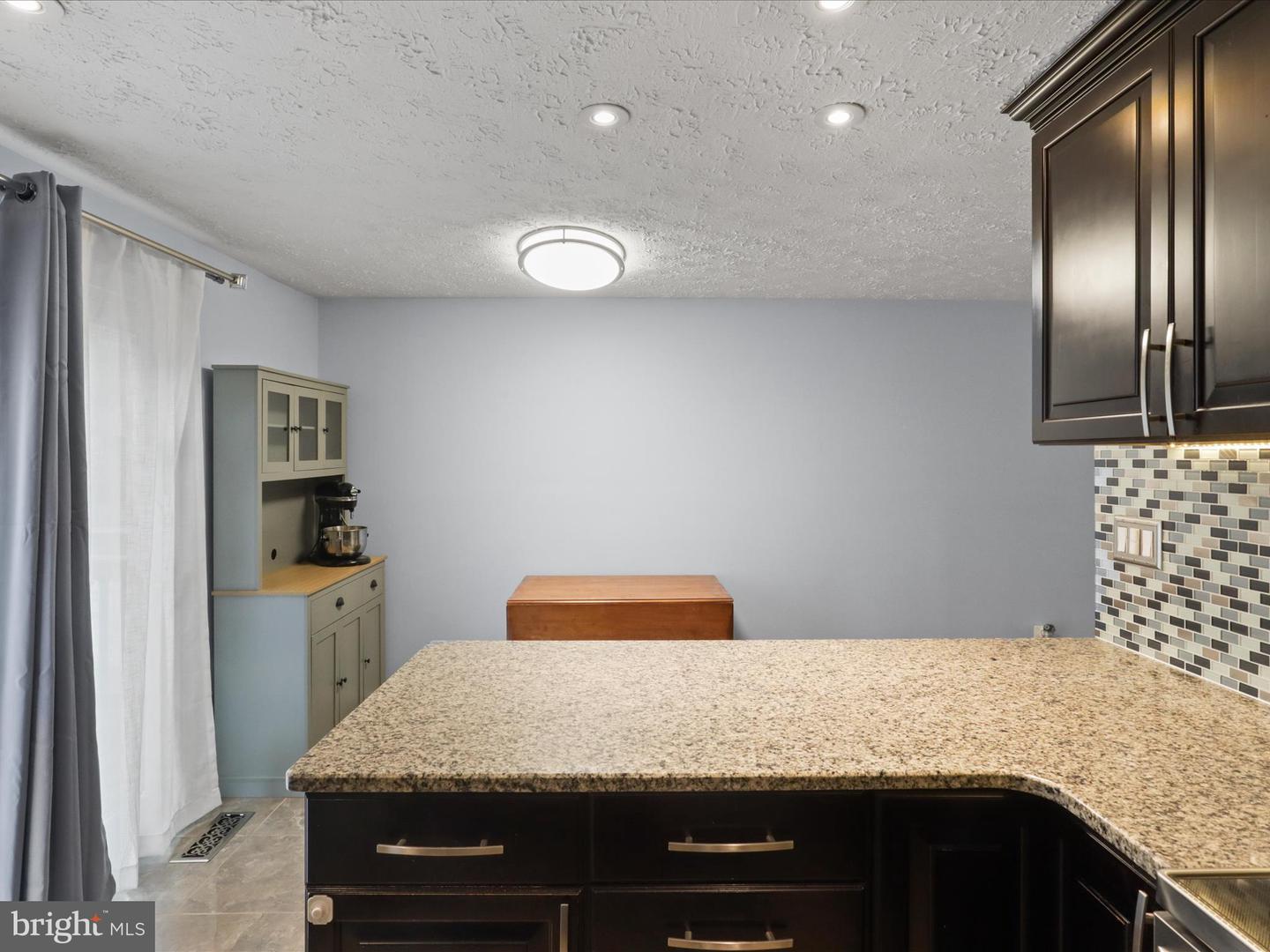 7313 HUSKY LN, SPRINGFIELD, Virginia 22151, 4 Bedrooms Bedrooms, ,2 BathroomsBathrooms,Residential,For sale,7313 HUSKY LN,VAFX2252444 MLS # VAFX2252444