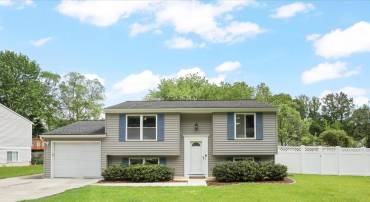 7313 HUSKY LN, SPRINGFIELD, Virginia 22151, 4 Bedrooms Bedrooms, ,2 BathroomsBathrooms,Residential,For sale,7313 HUSKY LN,VAFX2252444 MLS # VAFX2252444