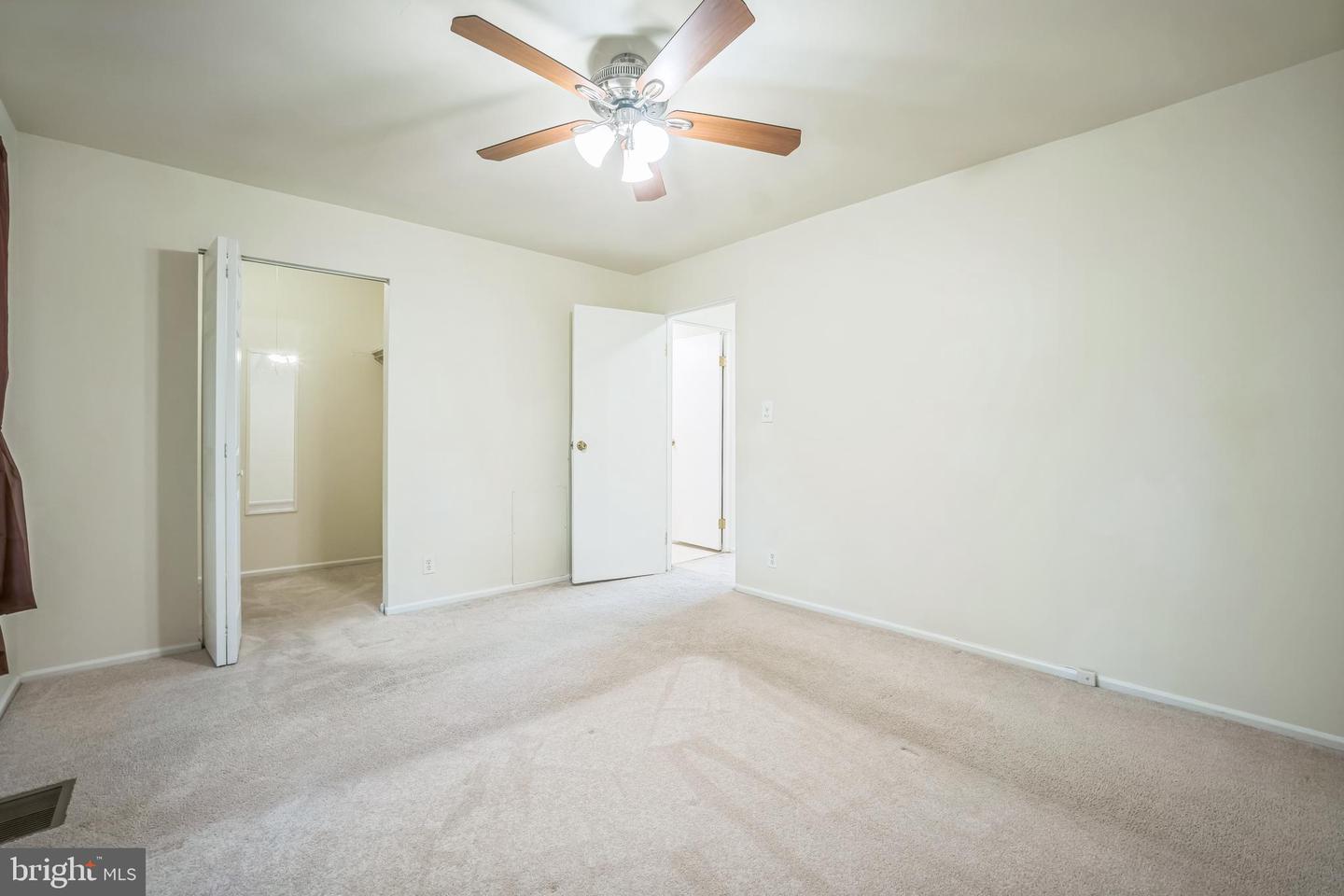 126 N BAYLOR DR, STERLING, Virginia 20164, 3 Bedrooms Bedrooms, ,1 BathroomBathrooms,Residential,For sale,126 N BAYLOR DR,VALO2100760 MLS # VALO2100760