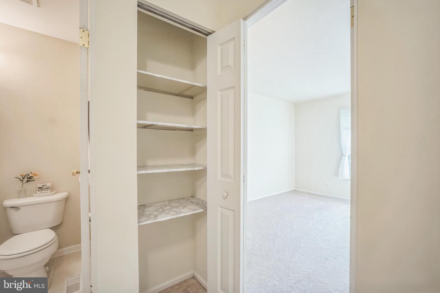 126 N BAYLOR DR, STERLING, Virginia 20164, 3 Bedrooms Bedrooms, ,1 BathroomBathrooms,Residential,For sale,126 N BAYLOR DR,VALO2100760 MLS # VALO2100760
