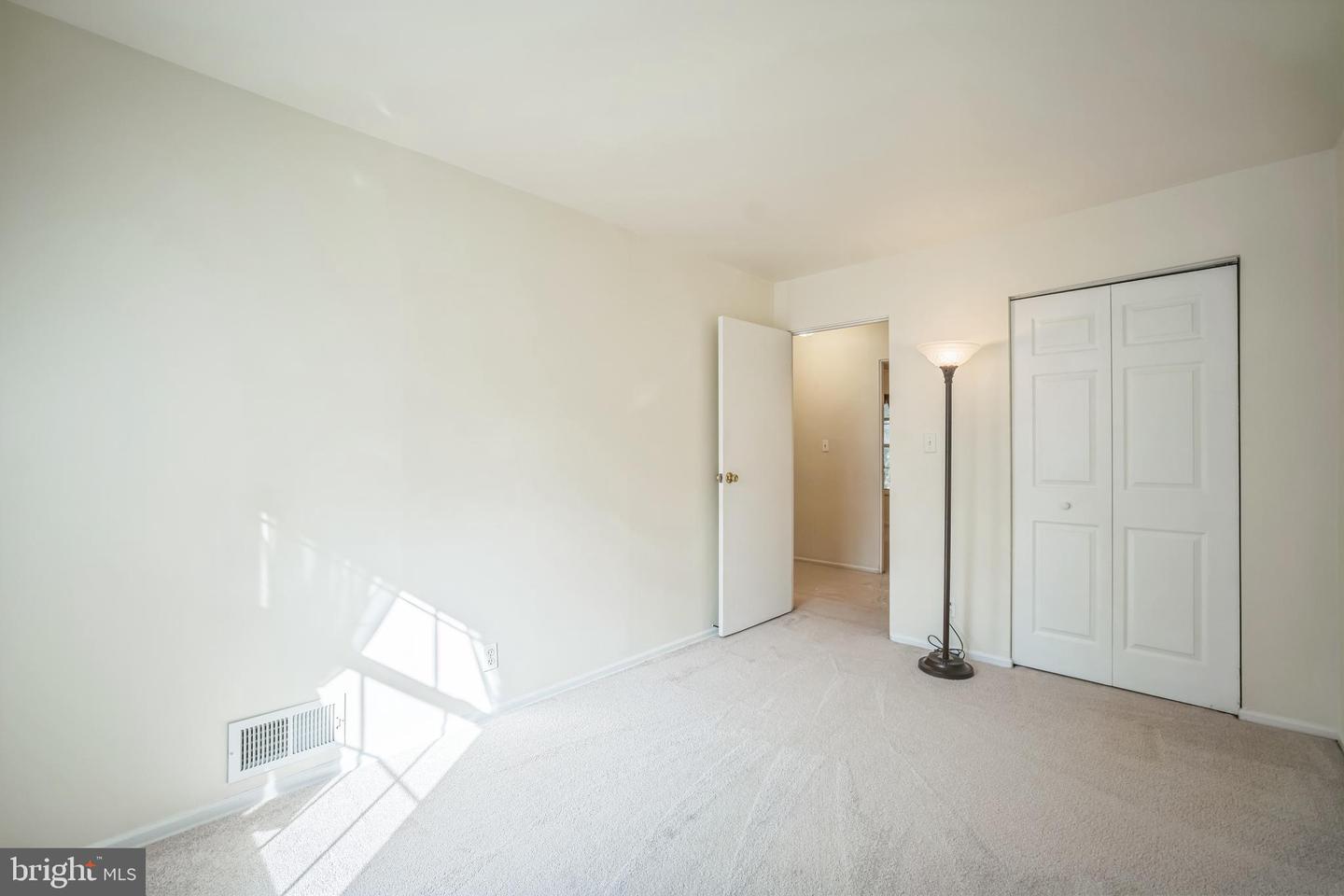 126 N BAYLOR DR, STERLING, Virginia 20164, 3 Bedrooms Bedrooms, ,1 BathroomBathrooms,Residential,For sale,126 N BAYLOR DR,VALO2100760 MLS # VALO2100760