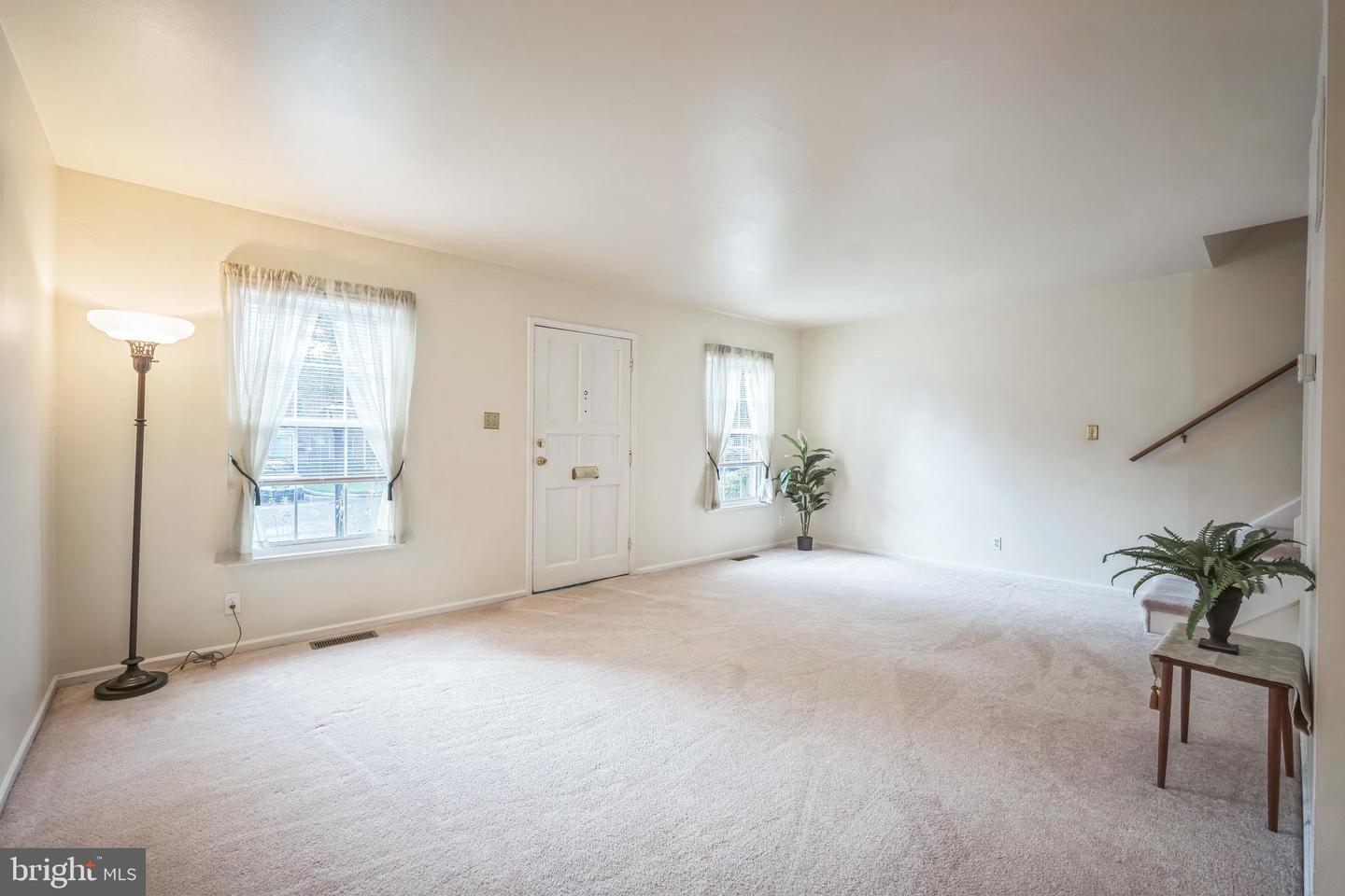 126 N BAYLOR DR, STERLING, Virginia 20164, 3 Bedrooms Bedrooms, ,1 BathroomBathrooms,Residential,For sale,126 N BAYLOR DR,VALO2100760 MLS # VALO2100760