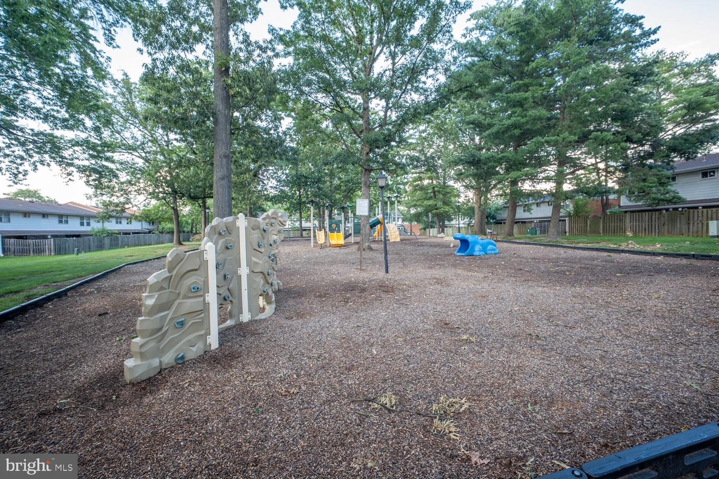126 N BAYLOR DR, STERLING, Virginia 20164, 3 Bedrooms Bedrooms, ,1 BathroomBathrooms,Residential,For sale,126 N BAYLOR DR,VALO2100760 MLS # VALO2100760