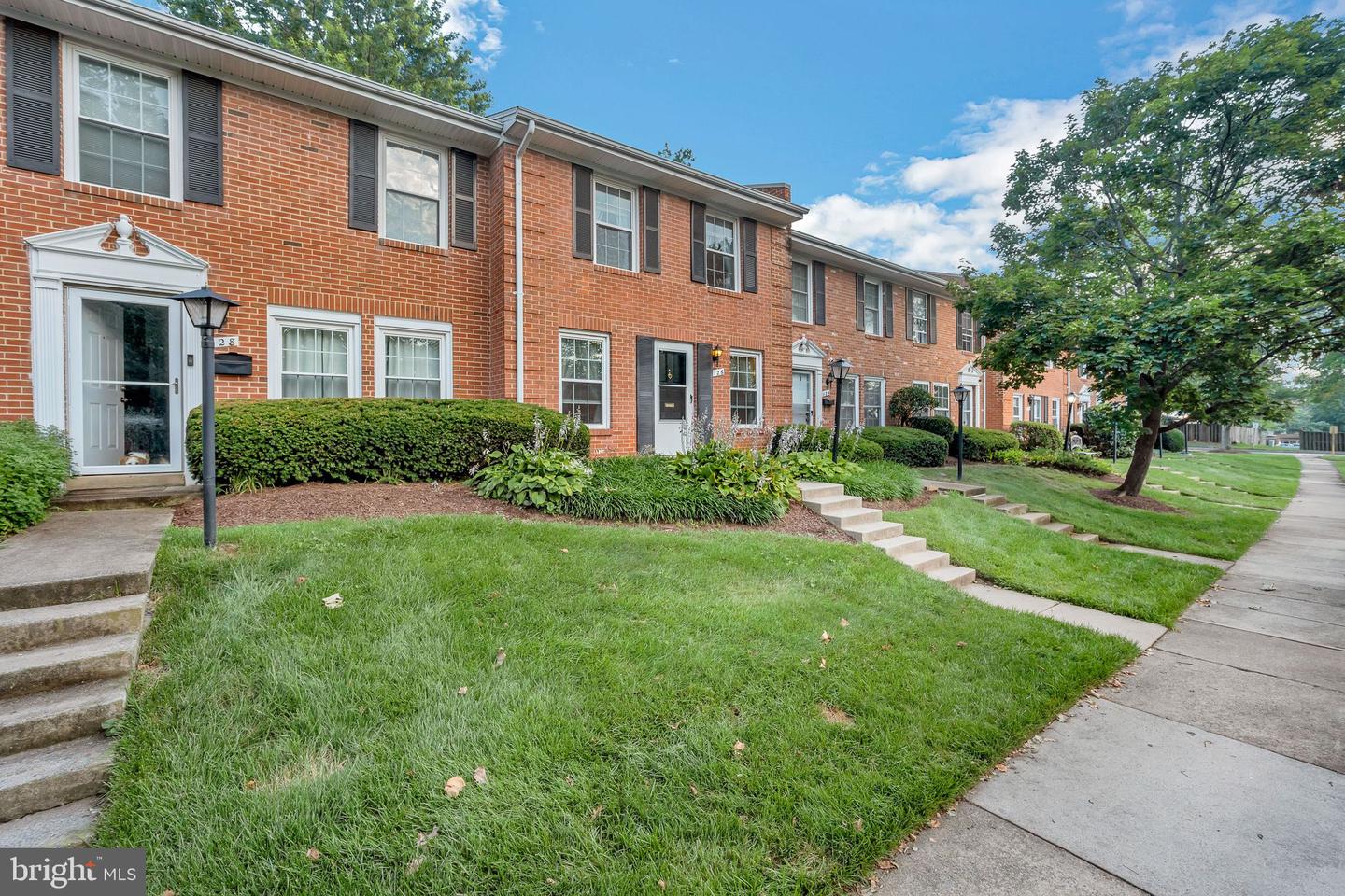 126 N BAYLOR DR, STERLING, Virginia 20164, 3 Bedrooms Bedrooms, ,1 BathroomBathrooms,Residential,For sale,126 N BAYLOR DR,VALO2100760 MLS # VALO2100760
