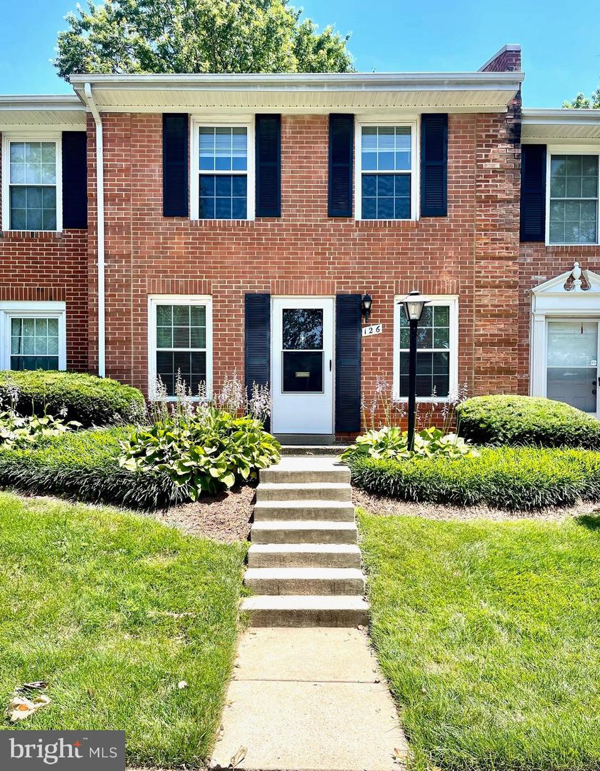 126 N BAYLOR DR, STERLING, Virginia 20164, 3 Bedrooms Bedrooms, ,1 BathroomBathrooms,Residential,For sale,126 N BAYLOR DR,VALO2100760 MLS # VALO2100760