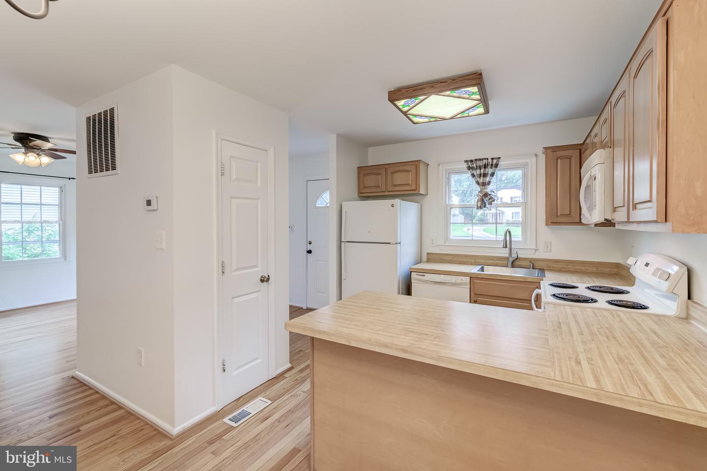 11993 BRICE HOUSE CT, WOODBRIDGE, Virginia 22192, 4 Bedrooms Bedrooms, ,3 BathroomsBathrooms,Residential,For sale,11993 BRICE HOUSE CT,VAPW2098192 MLS # VAPW2098192